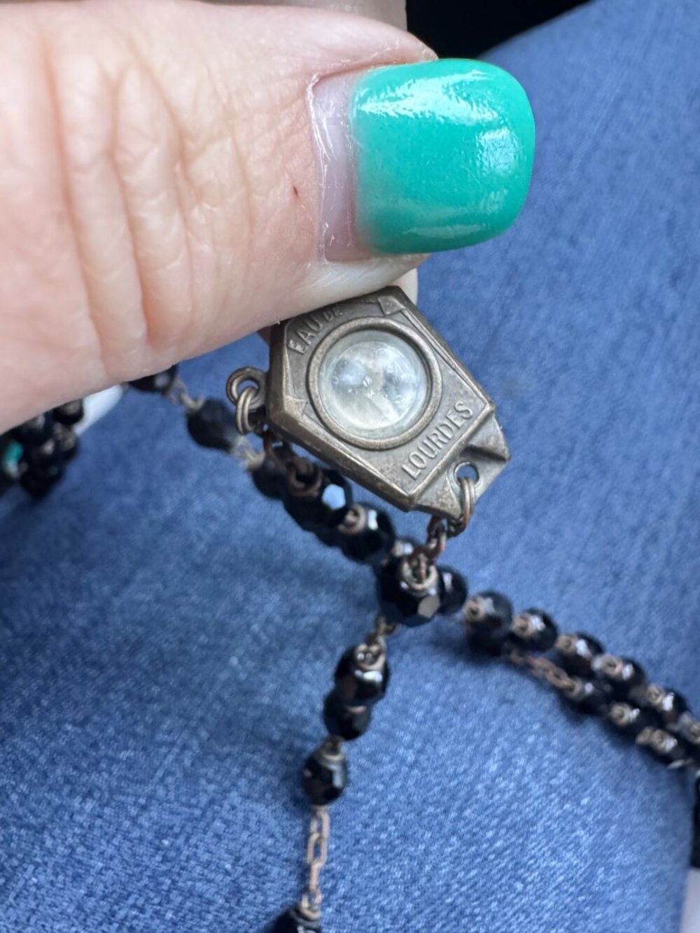 Vintage Lourdes Rosary EAU DE LOURDES Holy Water Relic Black Faceted Glass Beads - Picture 8 of 8